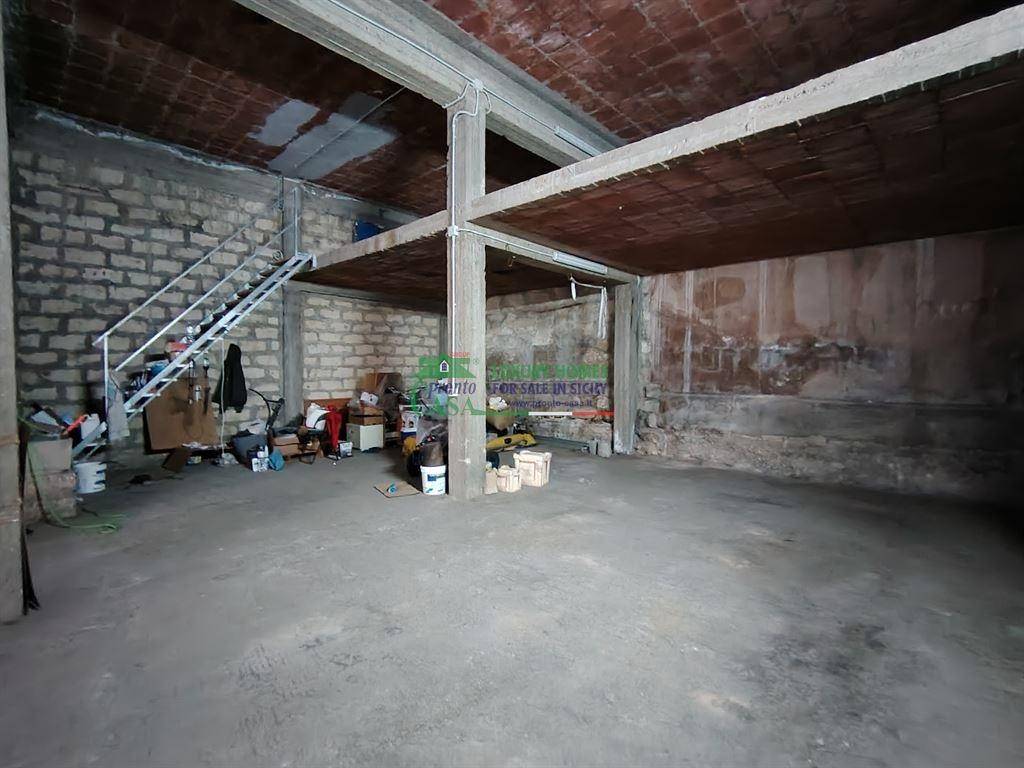 casa indipendente in vendita a Comiso