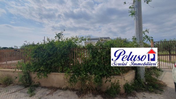 casa indipendente in vendita a Comiso