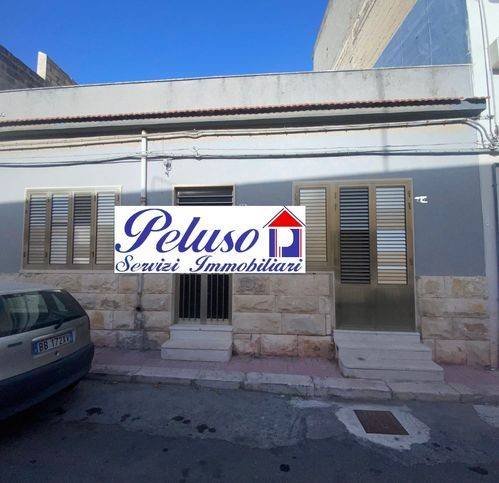 casa indipendente in vendita a Comiso