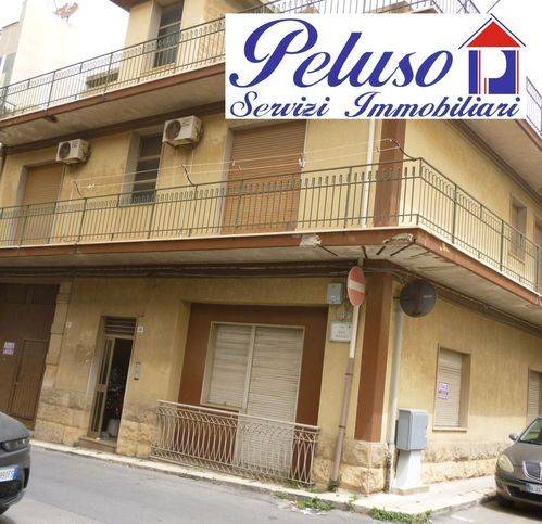casa indipendente in vendita a Comiso