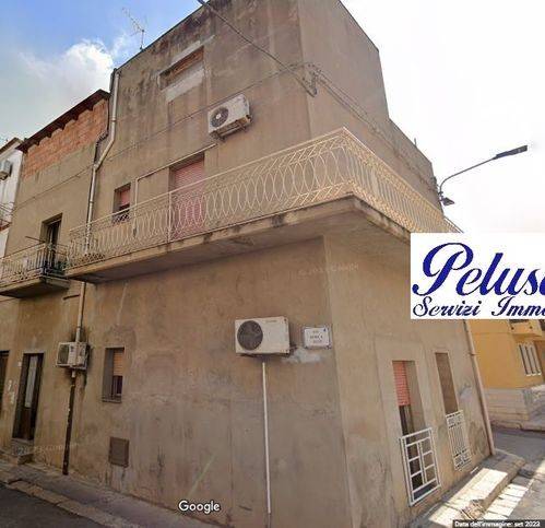 casa indipendente in vendita a Comiso
