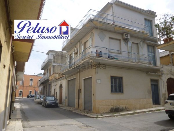 casa indipendente in vendita a Comiso