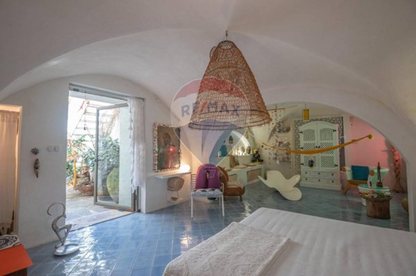 casa indipendente in vendita a Comiso in zona Centro Storico