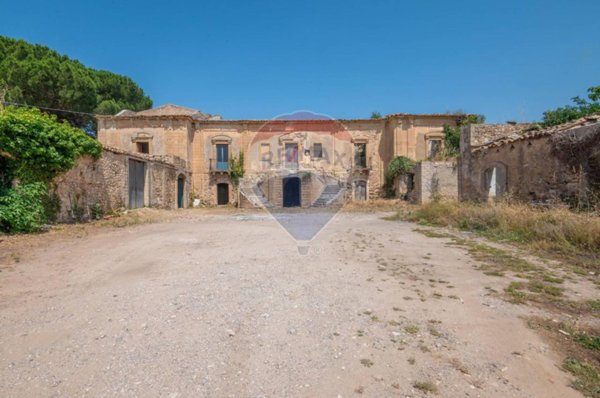 casa indipendente in vendita a Comiso in zona Pedalino
