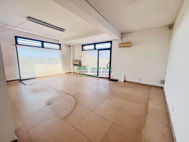 casa indipendente in vendita a Comiso in zona Centro Storico