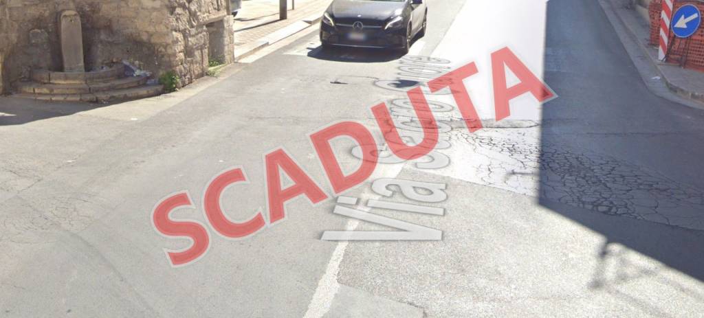 negozio in vendita a Comiso