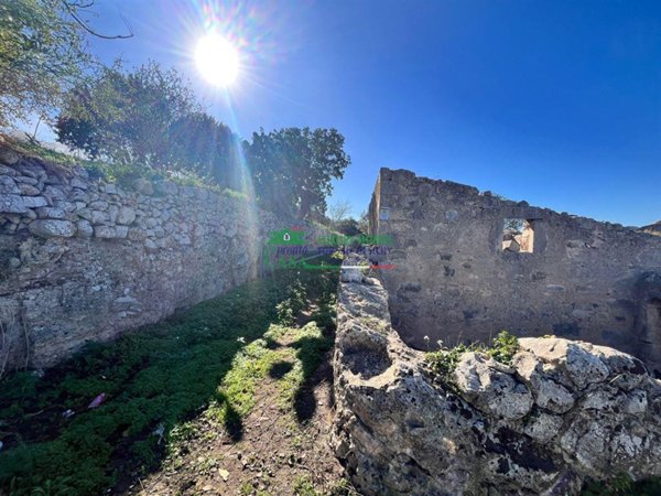 casa indipendente in vendita a Comiso