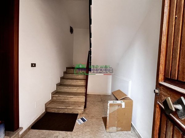 casa indipendente in vendita a Comiso