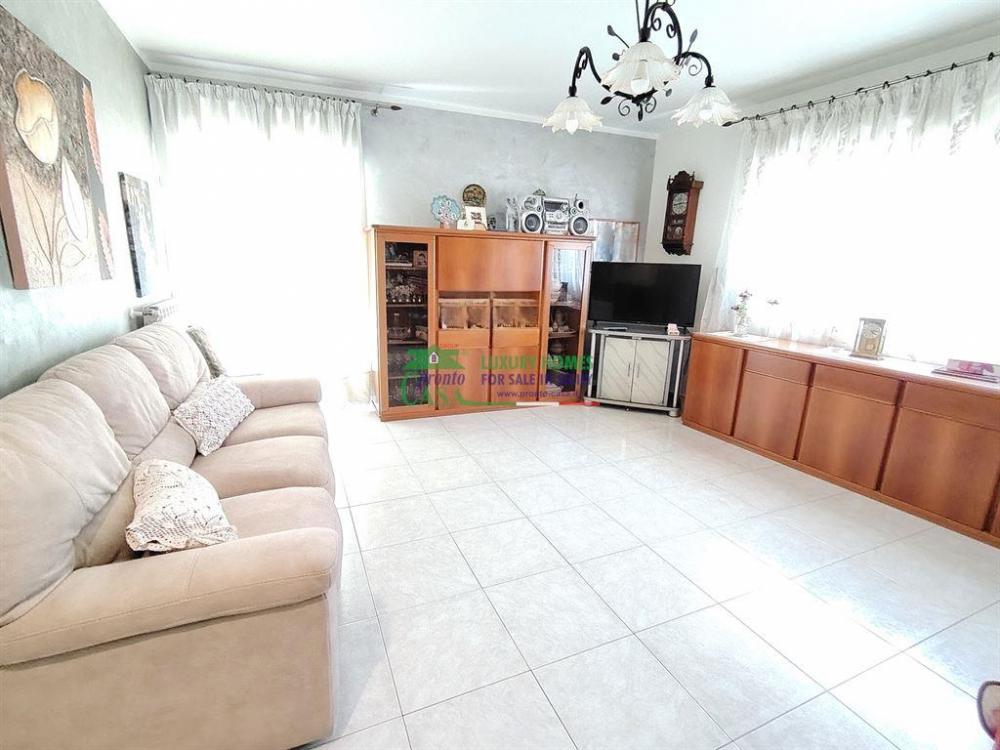 appartamento in vendita a Comiso in zona Centro Storico