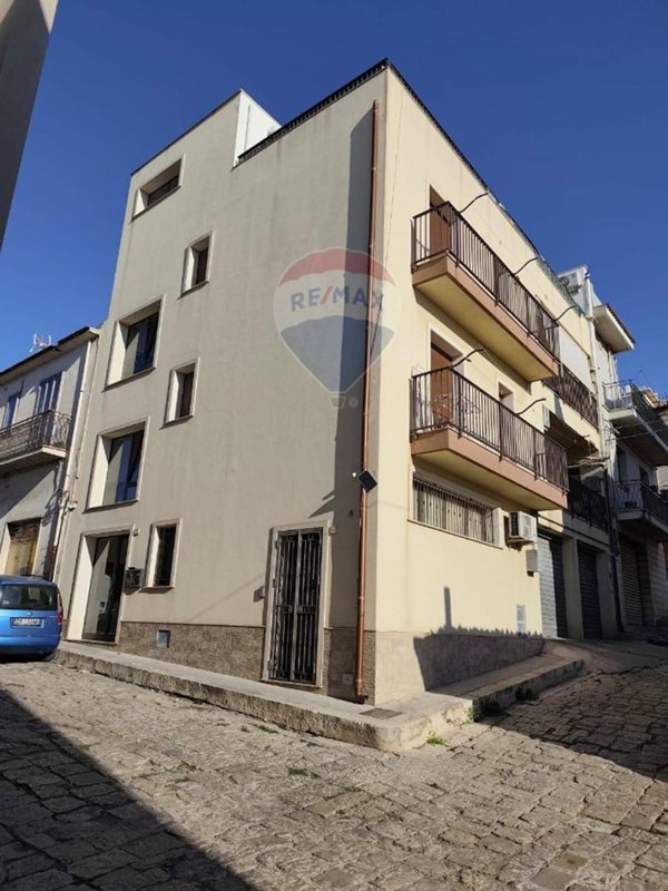 casa indipendente in vendita a Comiso