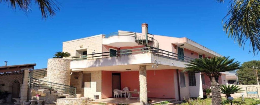 casa indipendente in vendita a Comiso