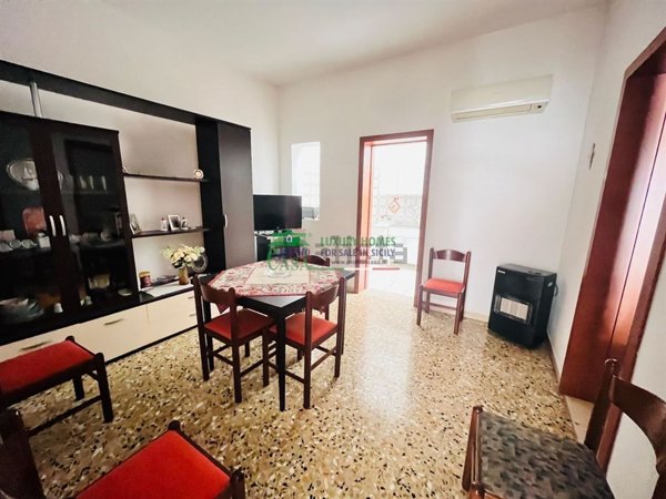 casa indipendente in vendita a Comiso