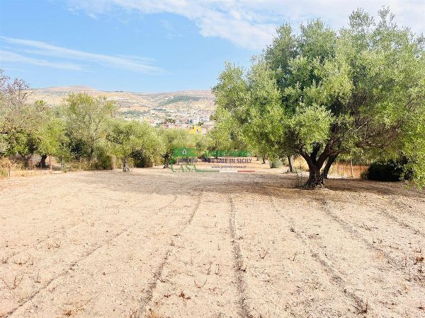terreno edificabile in vendita a Comiso