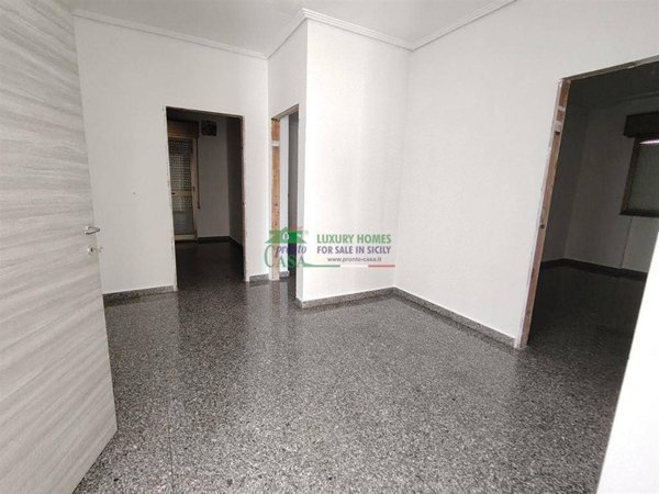 appartamento in vendita a Comiso in zona Centro Storico