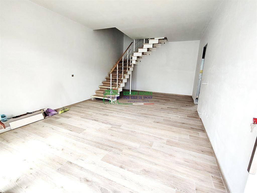 casa indipendente in vendita a Comiso