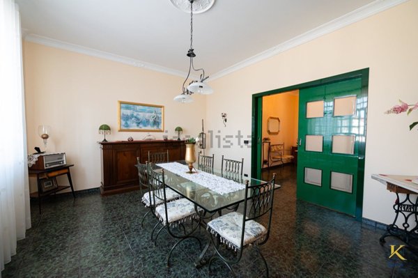 casa indipendente in vendita a Comiso