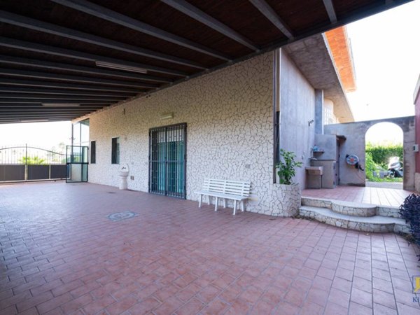 casa indipendente in vendita a Comiso