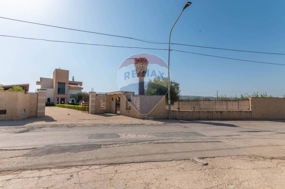 casa indipendente in vendita a Comiso in zona Pedalino