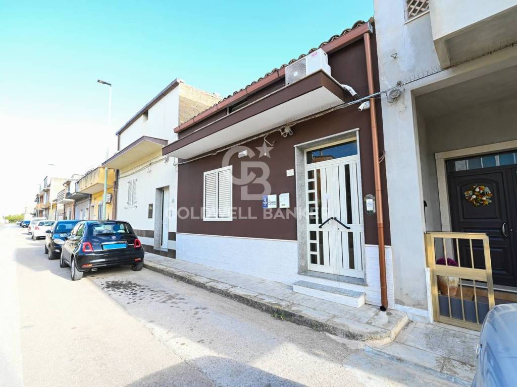 casa indipendente in vendita a Comiso in zona Pedalino
