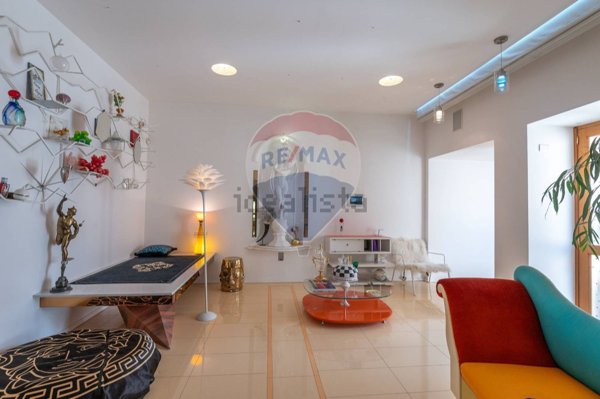 casa indipendente in vendita a Comiso in zona Centro Storico