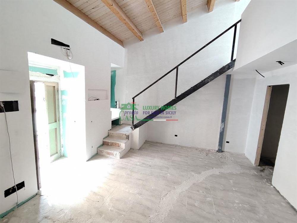 casa indipendente in vendita a Comiso in zona Centro Storico