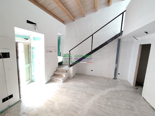 casa indipendente in vendita a Comiso in zona Centro Storico