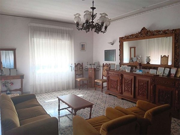 appartamento in vendita a Comiso in zona Centro Storico
