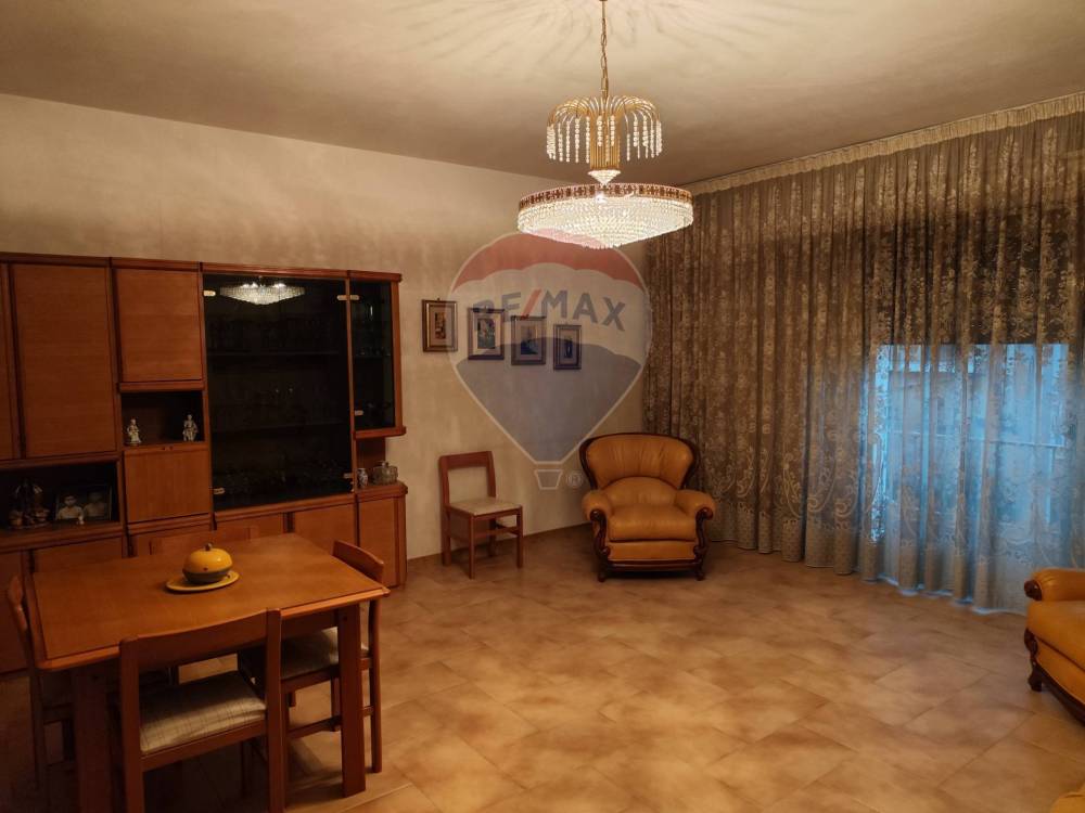 appartamento in vendita a Comiso in zona Centro Storico
