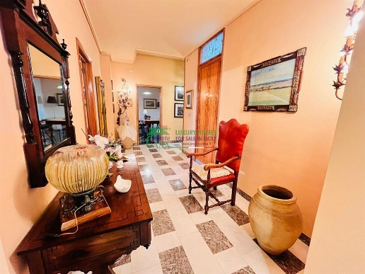 appartamento in vendita a Comiso in zona Centro Storico