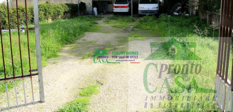 casa indipendente in vendita a Comiso