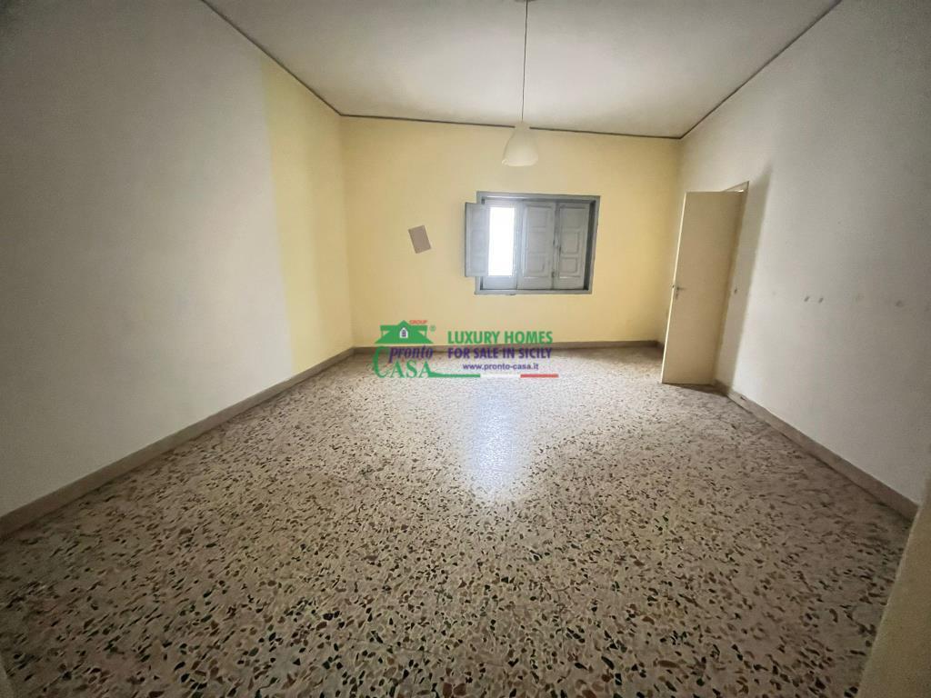 casa indipendente in vendita a Comiso