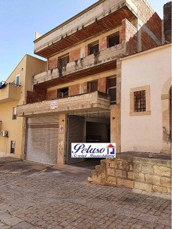 casa indipendente in vendita a Comiso in zona Centro Storico
