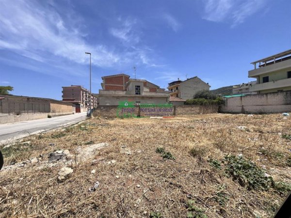 casa indipendente in vendita a Comiso in zona Centro Storico