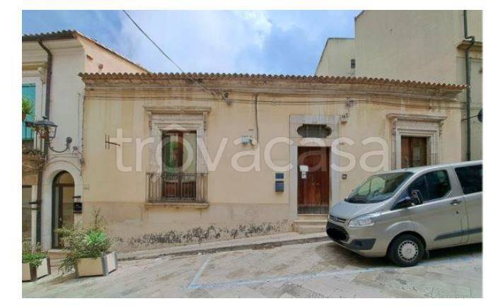 appartamento in vendita a Comiso