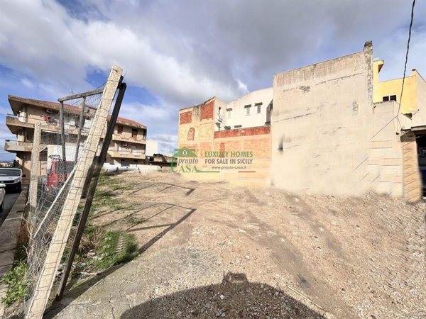 terreno edificabile in vendita a Comiso in zona Centro Storico