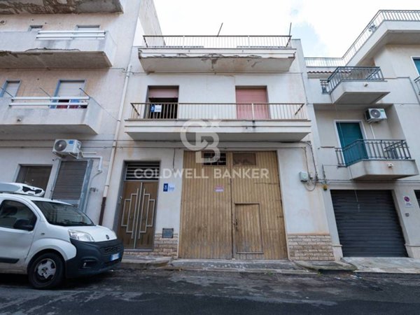 casa indipendente in vendita a Comiso