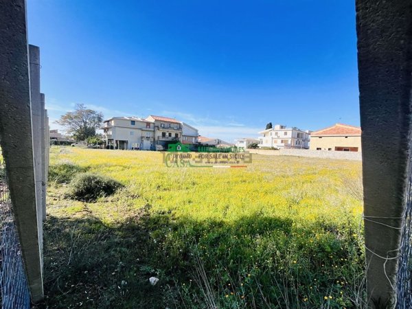terreno edificabile in vendita a Comiso