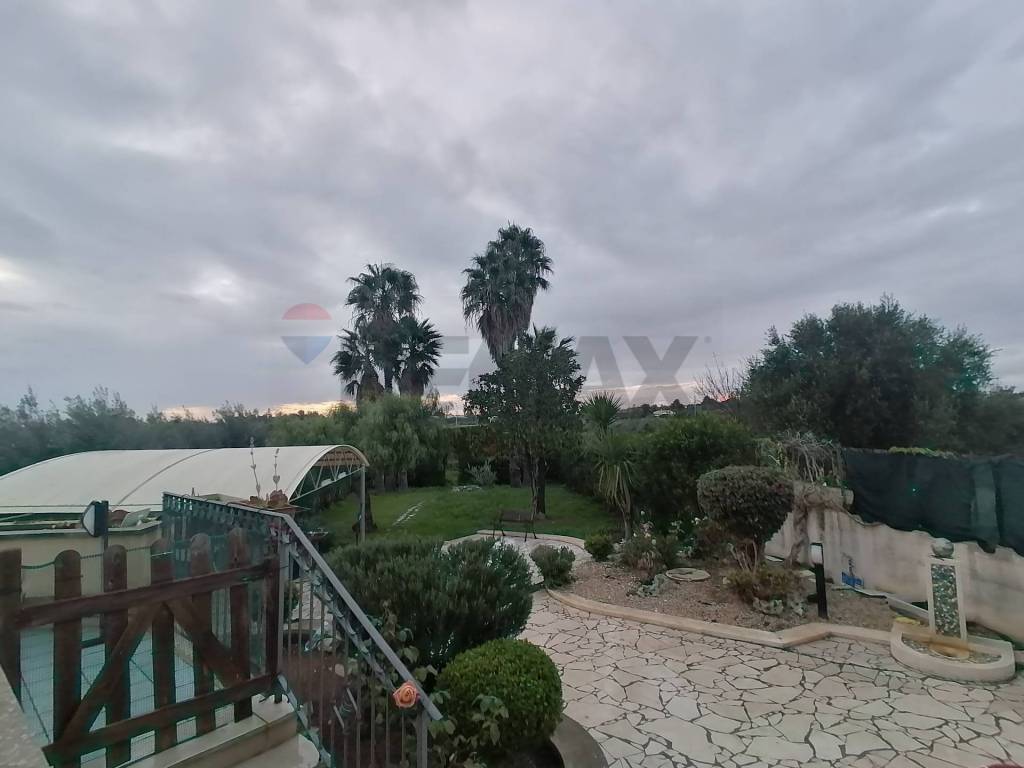 casa indipendente in vendita a Comiso