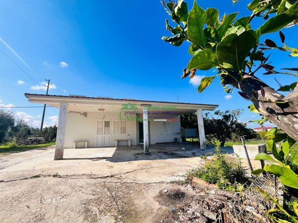 casa indipendente in vendita a Comiso
