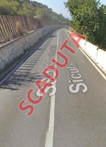 negozio in vendita a Comiso