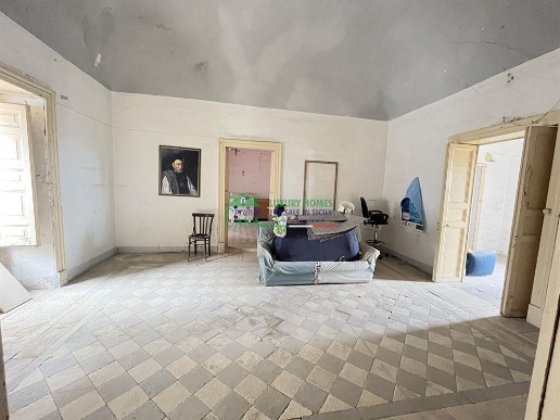 casa indipendente in vendita a Comiso in zona Centro Storico