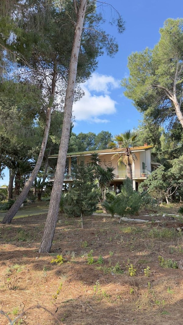 casa indipendente in vendita a Comiso