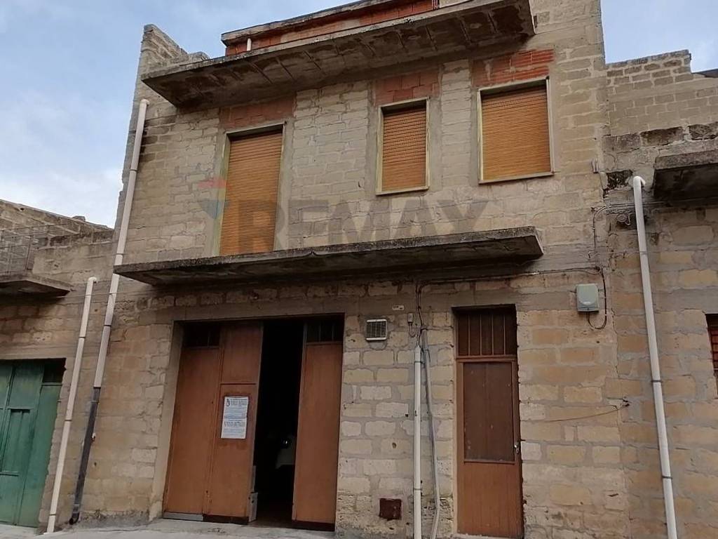 casa indipendente in vendita a Comiso