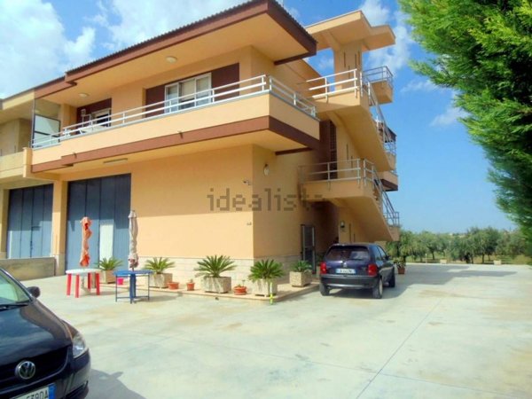casa indipendente in vendita a Comiso