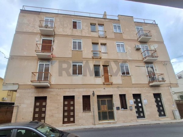 appartamento in vendita a Comiso in zona Centro Storico