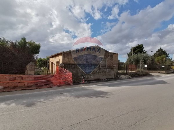 casa indipendente in vendita a Comiso