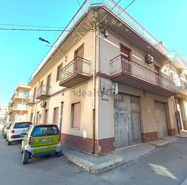 casa indipendente in vendita a Comiso