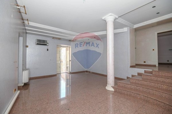 casa indipendente in vendita a Comiso in zona Centro Storico