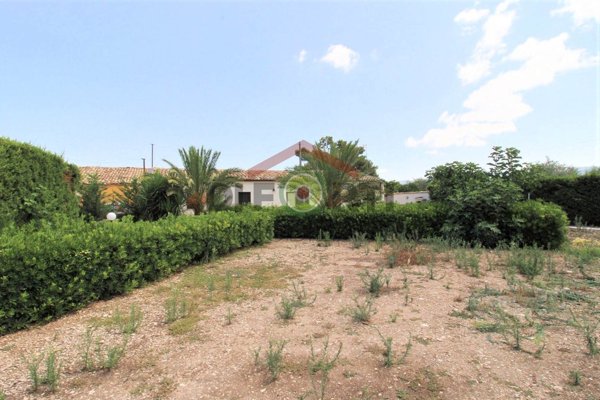 casa indipendente in vendita a Comiso in zona Pedalino