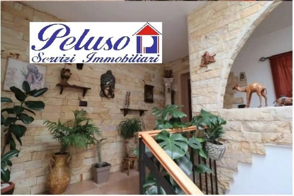 casa indipendente in vendita a Comiso